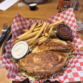 Perfect Pour - QUESADILLA BURGR - Whiskey Bars Near Me - Akron, Ohio
