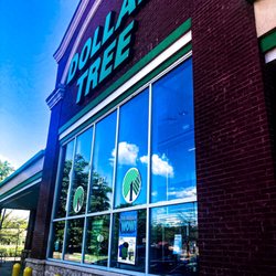 Dollar Tree - Outside