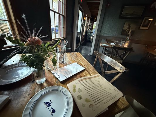 The Proprietors Bar & Table by null