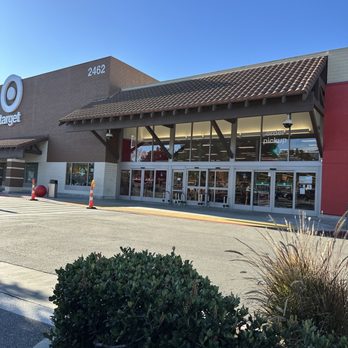 Target - Entrance - Department Stores Near Me - La Verne, California