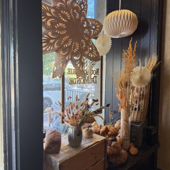 Boulangerie Du Monde - Enticing window display, June 2026. - Bakeries Near Me - Cedarburg, Wisconsin