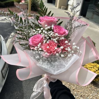 Carrie's Flowers - Flower bouquet - Florists Near Me - Rowland Heights, California Carrie's Flowers - Flower bouquet - Florists Near Me - Rowland Heights, California