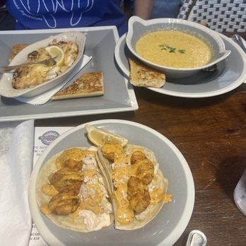 Mudbugs Cajun Kitchen - Shrimp cargot, crab and corn bisque, grouper tacos - Cajun/Creole Near Me - Sanibel, Florida