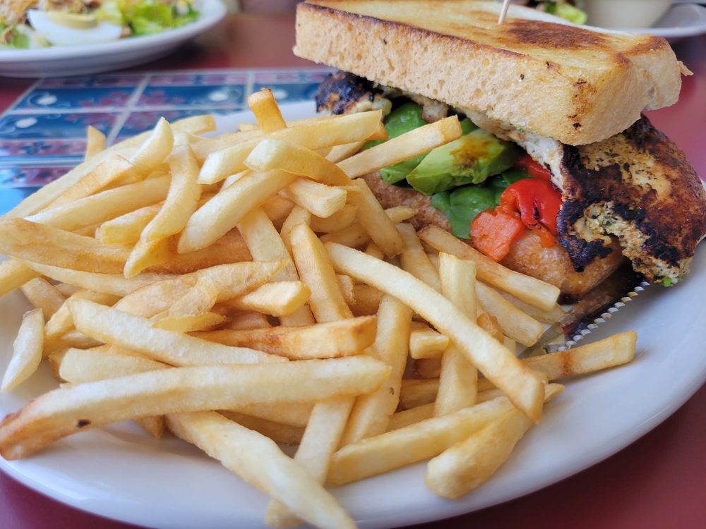 FOXY’S LANDING & RESTAURANT Updated August 2024 78 Photos & 77