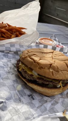 Nom Burgers by null