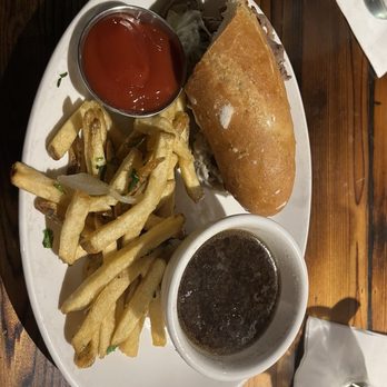 Prime Steakhouse - 1/2 of the prime rib dip, plenty for a light meal. - Bars Near Me - Redmond, Washington