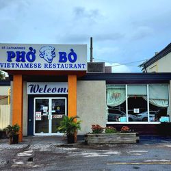 Pho Dau Bo Restaurant - Entrance