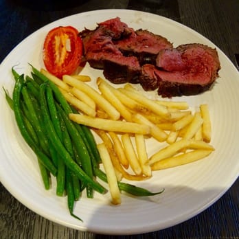 Brasserie Blanc - Chateaubriand with sides of French Fries and French Green Beans - British Near Me - Leeds, XWY Brasserie Blanc - Chateaubriand with sides of French Fries and French Green Beans - British Near Me - Leeds, XWY