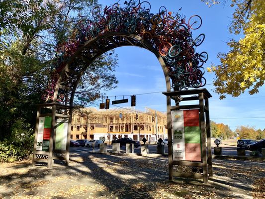 Overton Park by null