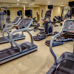 DoubleTree by Hilton West Fargo Sanford Medical Center Area - Work out in the region's largest hotel fitness center featuring treadmills, bikes, resistance station and free weights.