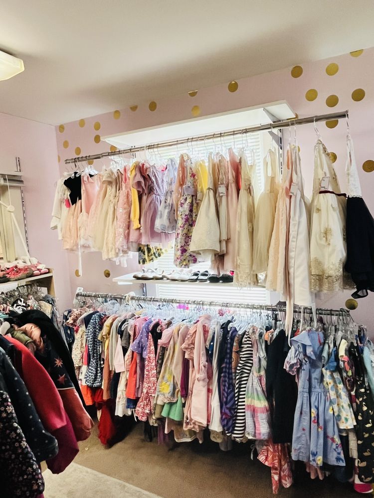 CLOSET TO CLOSET Updated September 2024 81 Photos 92 Park Ave