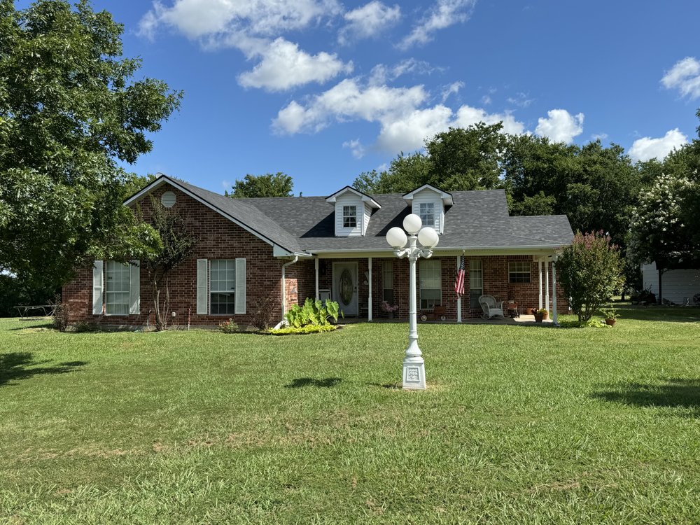 Slide of 4W Roofing & Construction