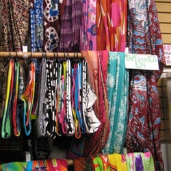 Jambo World Crafts - Jambo has a great selection of tapestries!