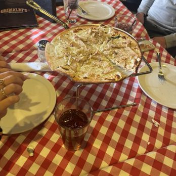 Grimaldi's Pizzeria - Chicken Alfredo gluten free pizza. - Pizza Near Me - Sparks, Nevada Grimaldi's Pizzeria - Chicken Alfredo gluten free pizza. - Pizza Near Me - Sparks, Nevada