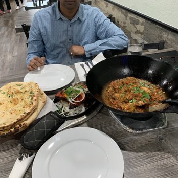 Mint - Garlic Naan, Tandoori Chicken & Mint Chicken Karahi Special - Indian Near Me - Laguna Hills, California
