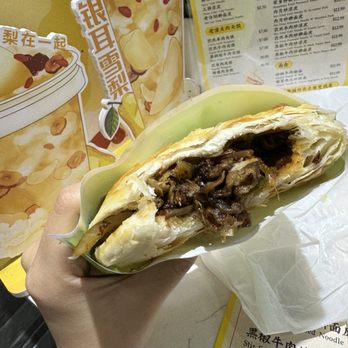 Old Luo Yang - Black Pepper Beef Chinese Burger Burger - Chinese Near Me - Flushing, New York