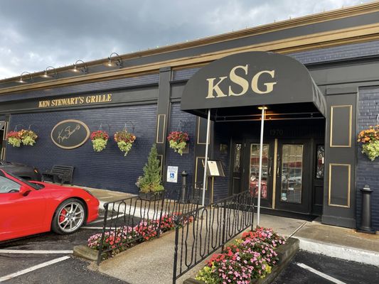 Ken Stewart's Grille by null