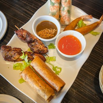 Viet Taste - Vietnamese Near Me - Norridge, Illinois Viet Taste - Vietnamese Near Me - Norridge, Illinois