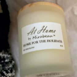 Amy's Hallmark - Side of free candle