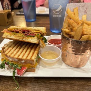 Scratch Kitchen - Seasonal panini and fries - Gastropubs Near Me - Mooresville, North Carolina Scratch Kitchen - Seasonal panini and fries - Gastropubs Near Me - Mooresville, North Carolina