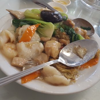 Ginger & Garlic - House special cake noodle was not so special. - Dim Sum Near Me - Honolulu, Hawaii