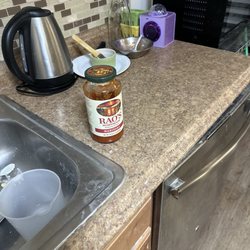 Green Apron Kitchen - My parents had to go to the store to get tomato sauce because their door dash delivery got stolen! Bizarre business !