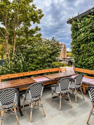 Rose Hill Vineyards & Inn by null