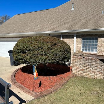 Lawn Hero - Lawn Services Near Me - Leland, North Carolina