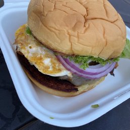 Cheeseburger with avocado, egg and bacon Cheeseburger with avocado, egg and bacon
