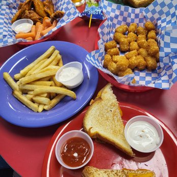 Monkey King Play Palace - Food. Won't eat here again, will come full. Nothing bad just very bland. - Indoor Playcenter Near Me - Beaverton, Oregon