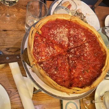 Giordano's - Deep dish pizza!!! - Pizza Near Me - Chicago, Illinois