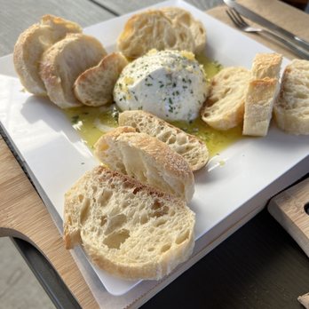 Tierra De Lobos Winery - Burrata - Wine Tasting Room Near Me - The Dalles, Oregon Tierra De Lobos Winery - Burrata - Wine Tasting Room Near Me - The Dalles, Oregon