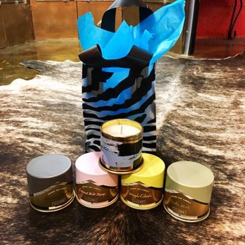 Rochelle's Clothing & Accessories - Luxury soy scented candles - Women's Clothing Near Me - Saint Augustine, Florida Rochelle's Clothing & Accessories - Luxury soy scented candles - Women's Clothing Near Me - Saint Augustine, Florida