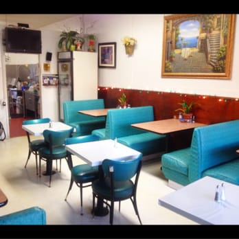 Los Petates - Interior - Mexican Near Me - Los Angeles, California