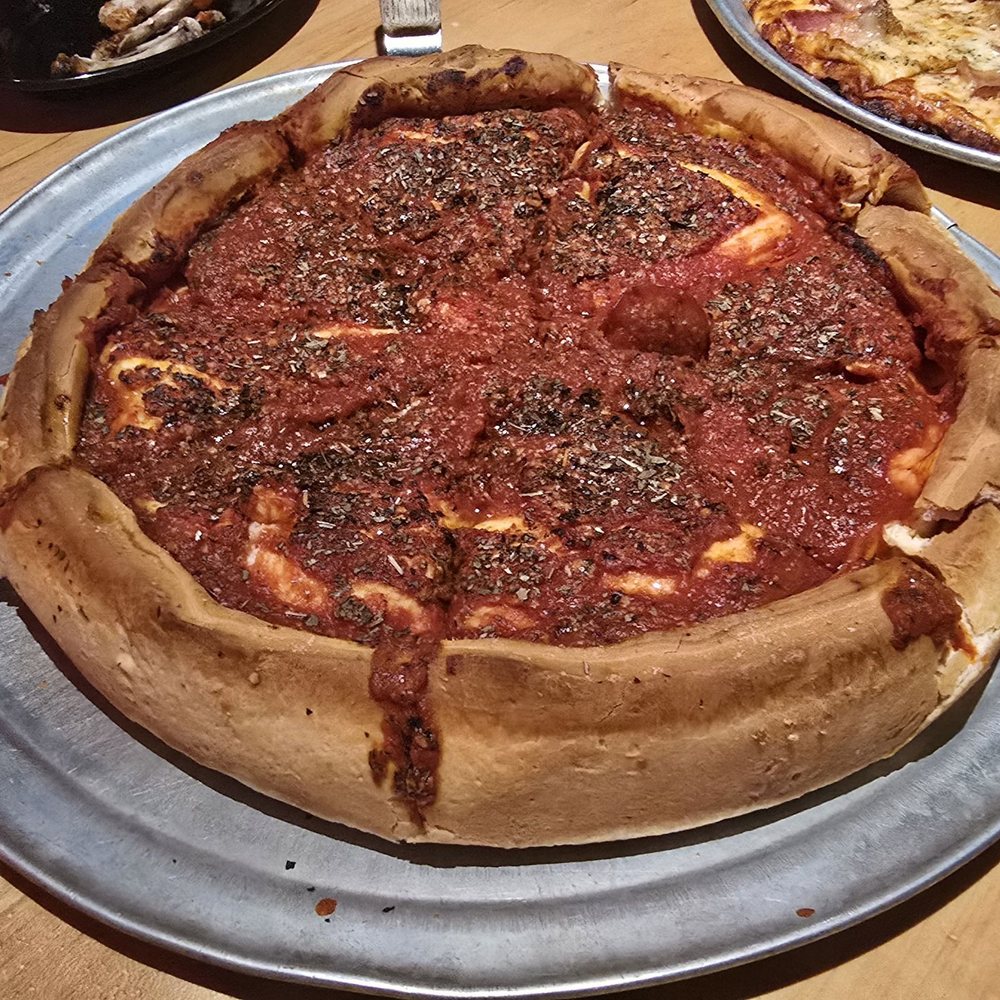 Papa Del's Pizza - Super Stuffed Pizza! - Pizza Near Me - Champaign, Illinois Papa Del's Pizza - Super Stuffed Pizza! - Pizza Near Me - Champaign, Illinois
