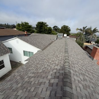 G&T BROTHERS ROOFING - Solaris Weathered Wood with a single layer of tiger paw and Ridge vented Landmark Solaris®
CoolRoof - Roofing Near Me - Vallejo, California G&T BROTHERS ROOFING - Solaris Weathered Wood with a single layer of tiger paw and Ridge vented Landmark Solaris®
CoolRoof - Roofing Near Me - Vallejo, California