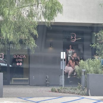 Bunda - Gyms Near Me - Chatsworth, California