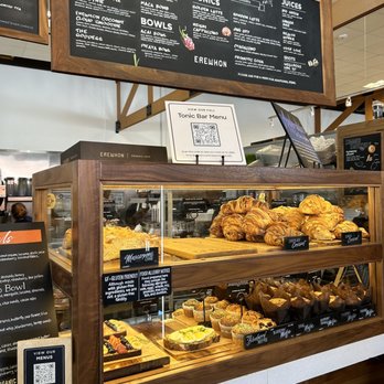 Erewhon - Tonic Bar - Grocery Near Me - Los Angeles, California Erewhon - Tonic Bar - Grocery Near Me - Los Angeles, California