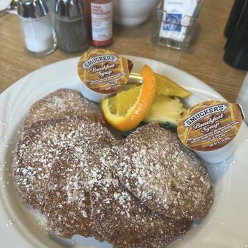 Hofer's Bakery & Cafe - Apfelküchle (Fried apples in batter with cinnamon sugar) - Bakeries Near Me - Helen, Georgia