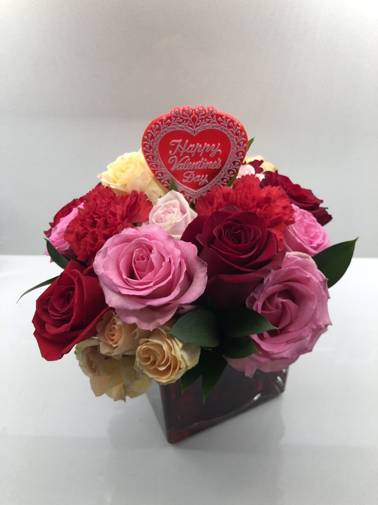 FLOWERS BY DIANE Updated August 2024 61 Photos & 95 Reviews 109