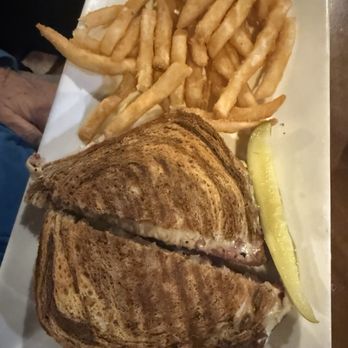 Dueling Brews - Rueben panini - Beer Bar Near Me - Becker, Minnesota