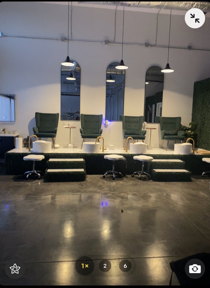 Inside The Nail Bar Logo