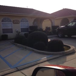 Dhillon Gurtej MD - Outside front view.