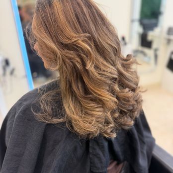 Et Jolie Aveda Salon & Spa - Highlights - Hair Salons Near Me - Reston, Virginia Et Jolie Aveda Salon & Spa - Highlights - Hair Salons Near Me - Reston, Virginia