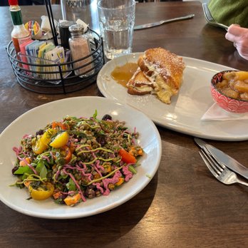 Café Alma - Mira's power bowel and Canadian grill cheese - Breakfast & Brunch Near Me - Cincinnati, Ohio Café Alma - Mira's power bowel and Canadian grill cheese - Breakfast & Brunch Near Me - Cincinnati, Ohio