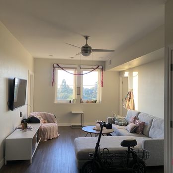 Ryder at Davis Leasing Office - Living room - University Housing Near Me - Davis, California Ryder at Davis Leasing Office - Living room - University Housing Near Me - Davis, California