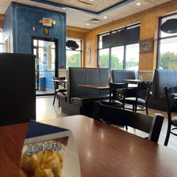 Gyro Palace - Dining area