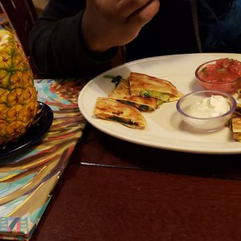 Bahama Breeze - Virgin Ultimate Pineapple and Lobster and Shrimp quesadillas - Seafood Near Me - Cherry Hill, New Jersey Bahama Breeze - Virgin Ultimate Pineapple and Lobster and Shrimp quesadillas - Seafood Near Me - Cherry Hill, New Jersey