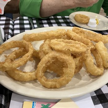 Mel's Country Cafe - Onion Ring Appetizer - Southern Near Me - Tomball, Texas Mel's Country Cafe - Onion Ring Appetizer - Southern Near Me - Tomball, Texas
