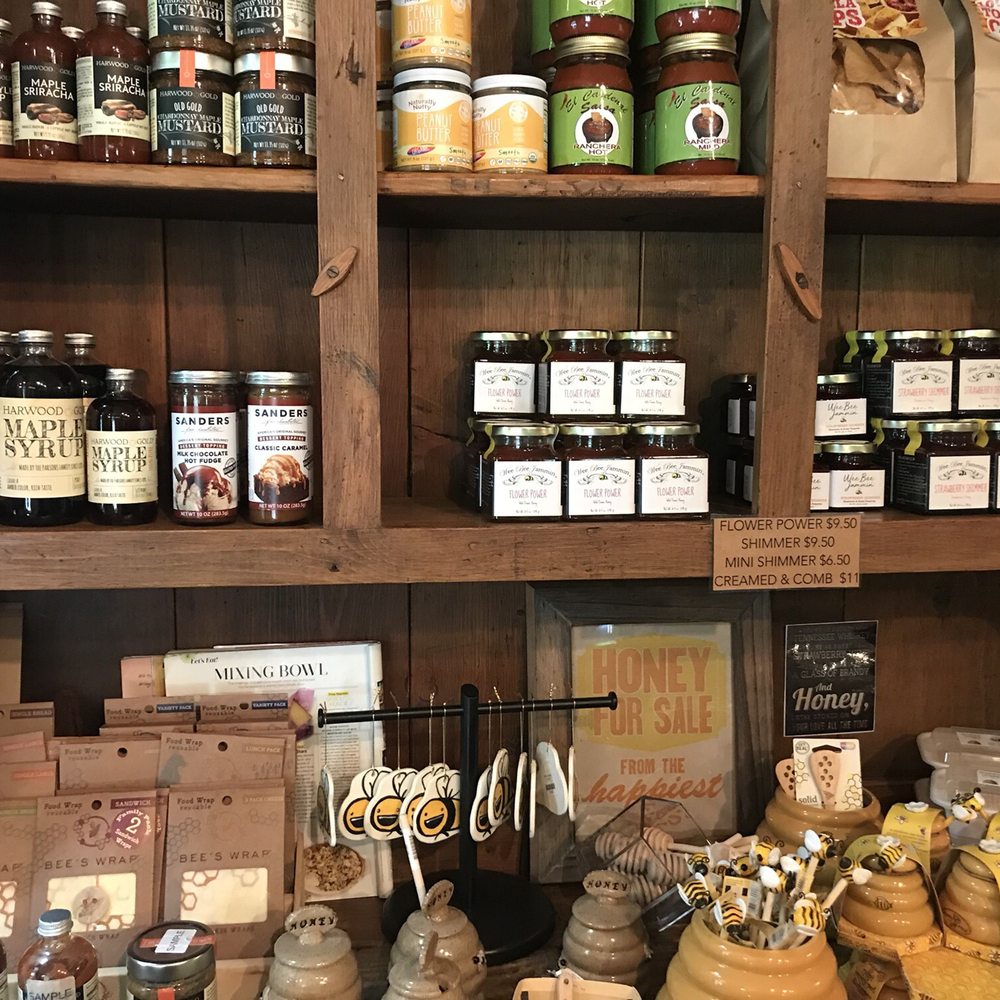 Wee Bee Jammin' - jars of honey, jams, and other condiments - Honey Near Me - Bear Lake, Michigan Wee Bee Jammin' - jars of honey, jams, and other condiments - Honey Near Me - Bear Lake, Michigan